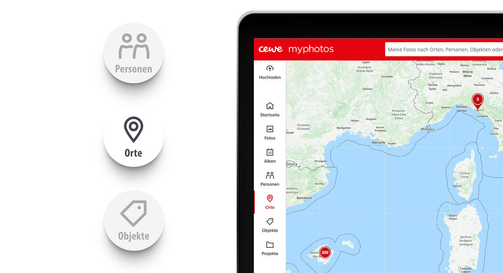 Een CEWE myphotos-interface met kaart die locaties in Italië toont met blauwe stippen. Links staan pictogrammen voor personen, locaties en objecten.