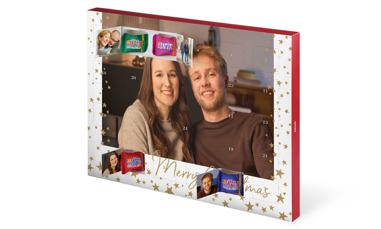 Adventskalender met kleurrijke chocoladevullingen voor Kerstmis