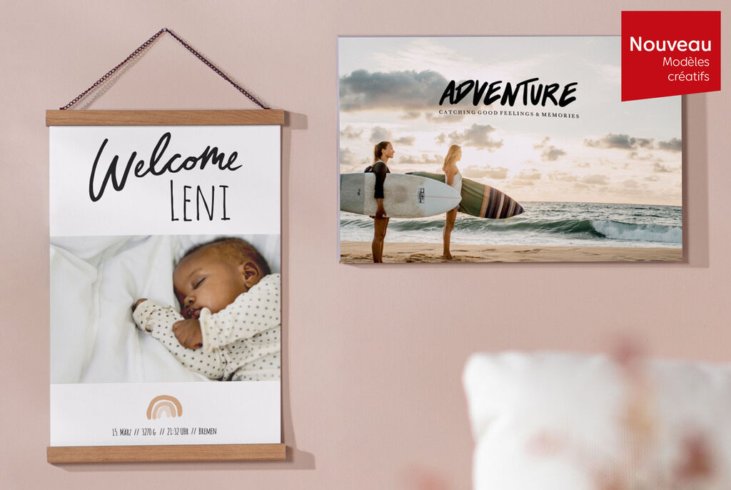 Un bébé mignon nommé Leni dort dans un lit blanc avec une affiche ayant l'inscription "Aventure" et un motif de planche de surf.
