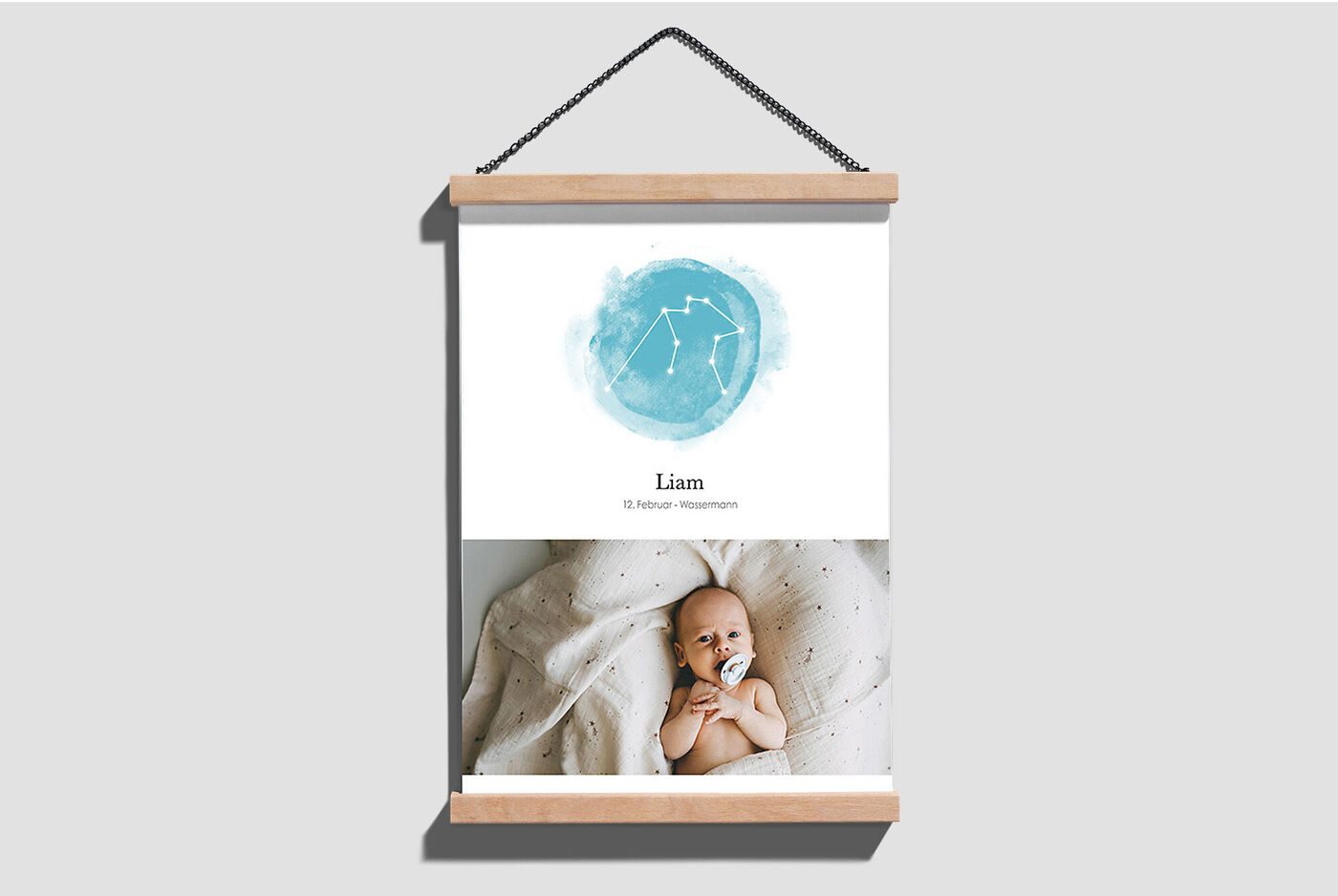 Magnifique tableau avec un motif de bébé et un ciel aquarelle bleu