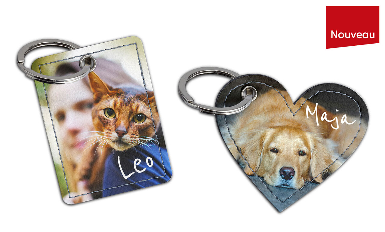 Deux porte-clés personnalisés avec des motifs d'animaux et des noms.