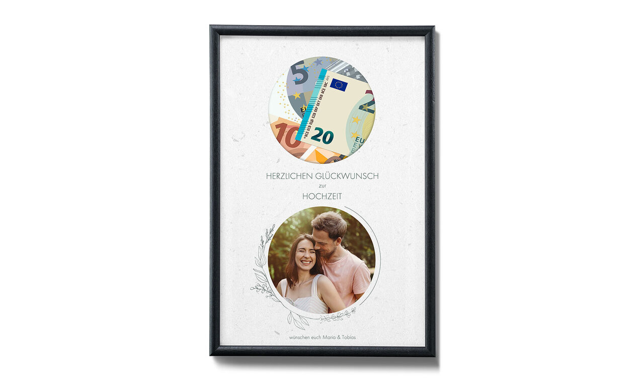 Une carte de vœux élégante pour le mariage avec des billets et des vœux chaleureux.
